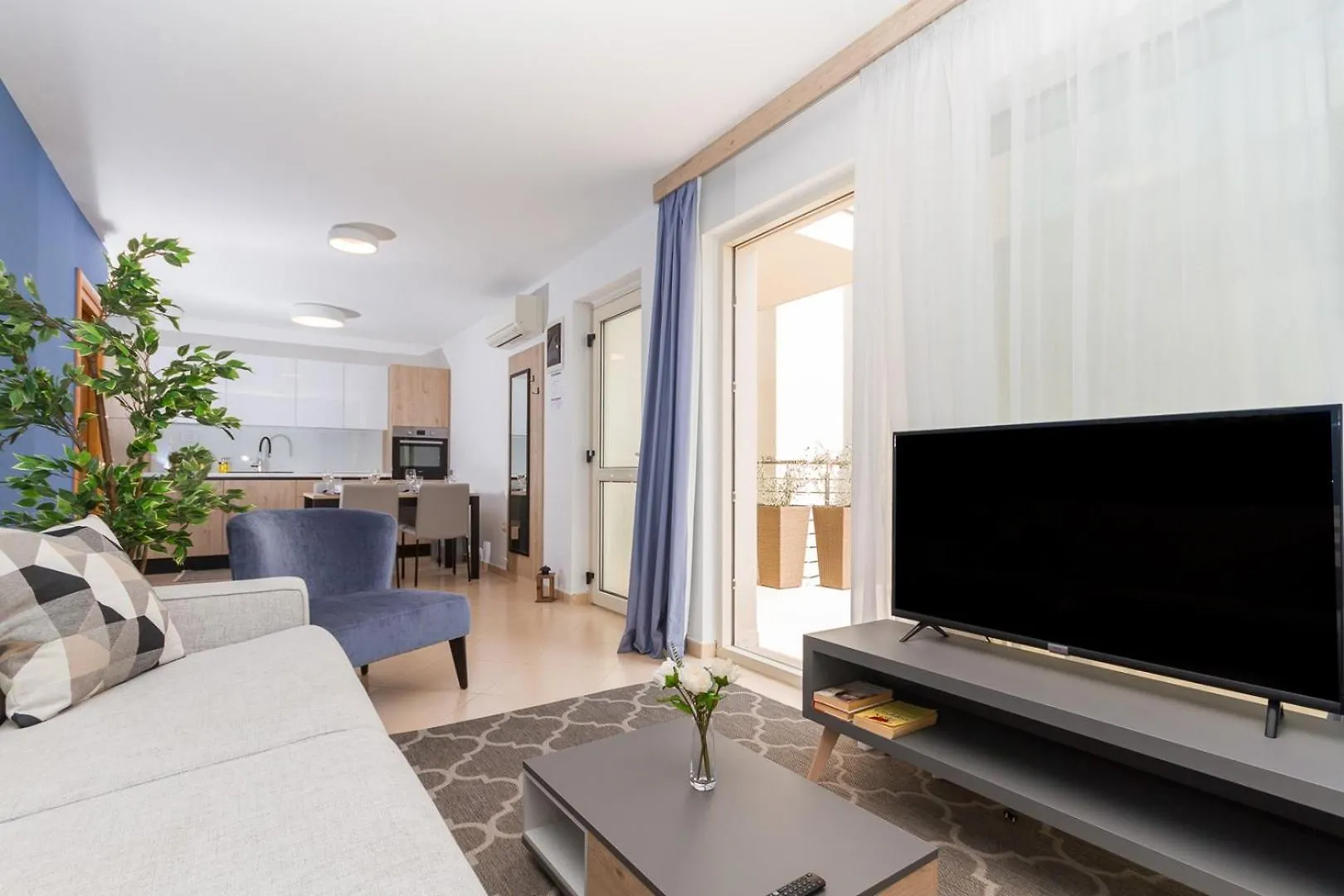 Garden Palace Resort Umag 0*,